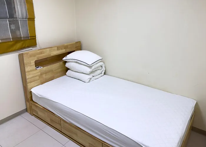 Hostel Lombard House *