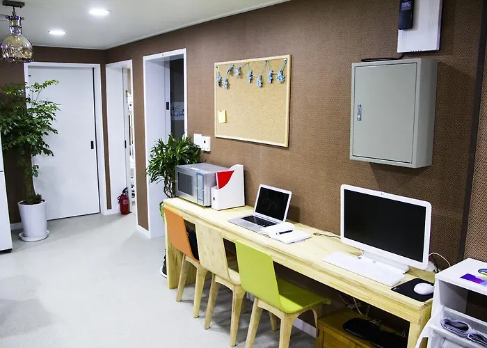 Hostel Lombard House *