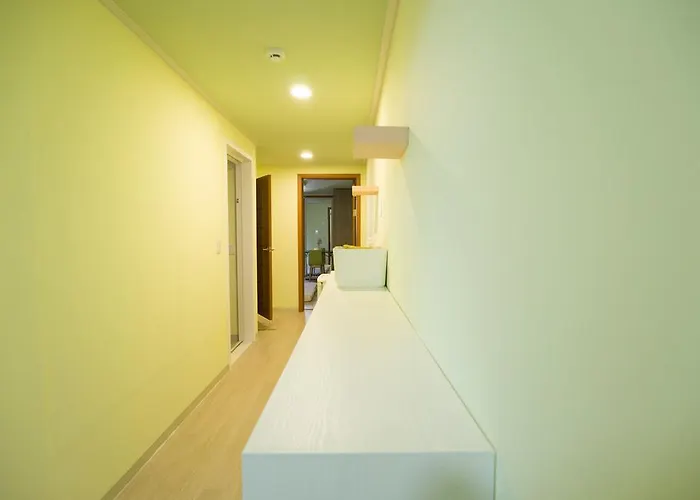 Lombard House *