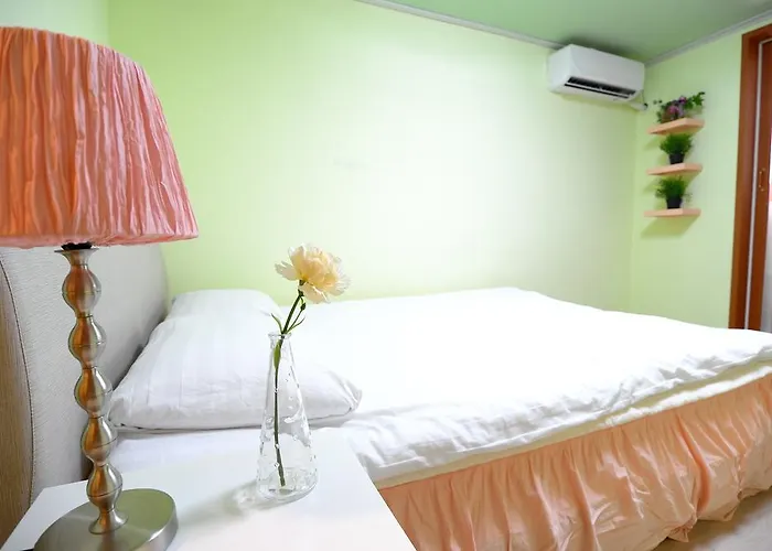Hostel Lombard House *