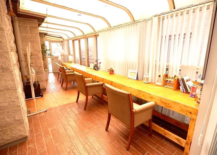 Hostel Lombard House