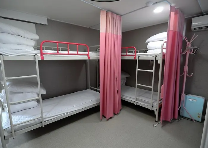 Hostel Lombard House